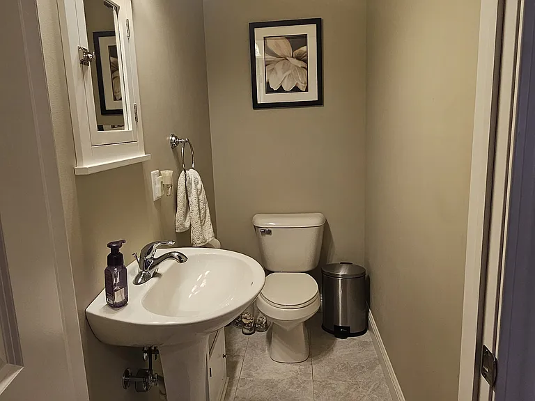 214 Mineral St — Photo 12