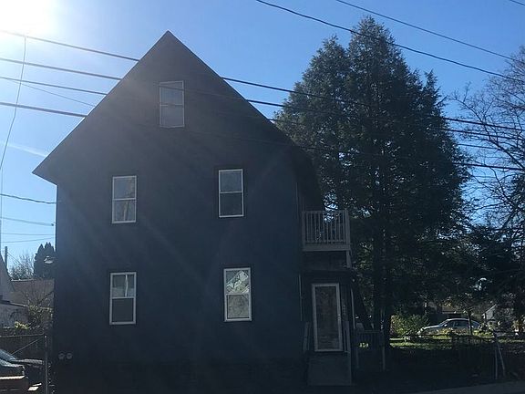 3rd image of 115 Saco Ave #1