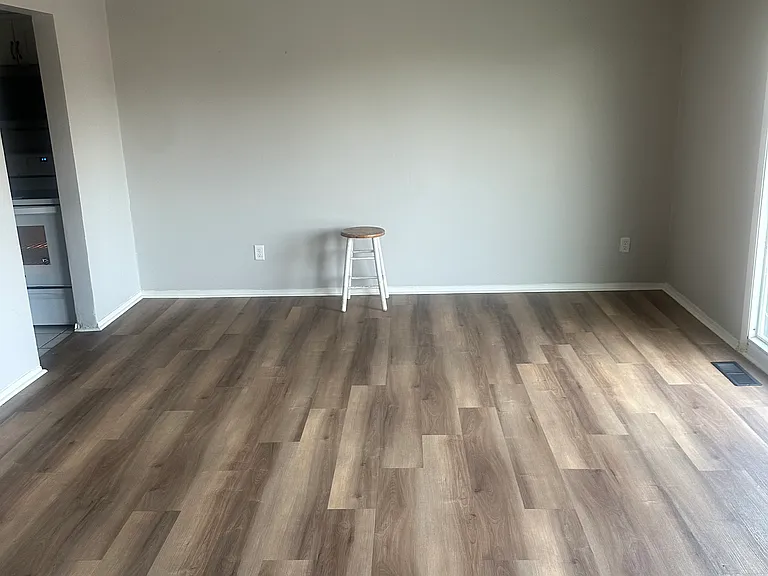 5692 Brookdale Dr N — Photo 2