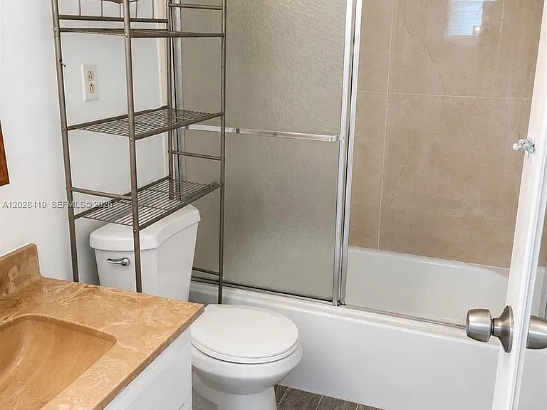 16465 NE 22nd Ave #206 — Photo 6