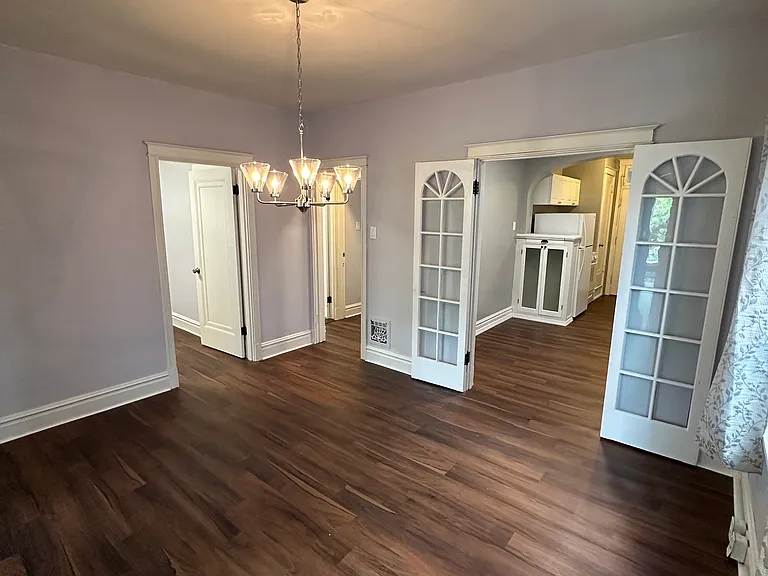 5237 Sutherland Ave #2 — Photo 11