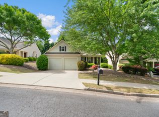 425 Redwood Trl, Canton, GA 30114