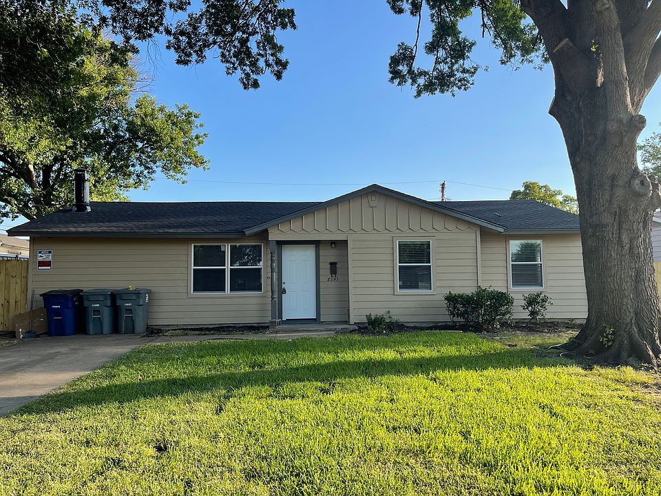 1st image of 8341 Campanella Dr