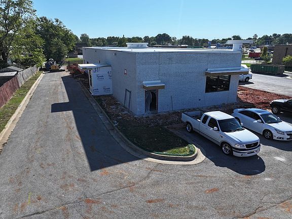 West Side Low Level Showing Drive Through Pea Ridge