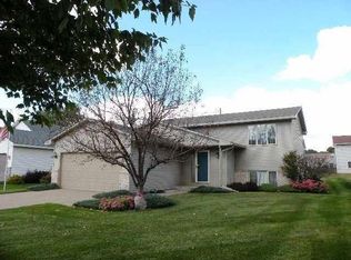 7856 77th St S, Cottage Grove, MN 55016