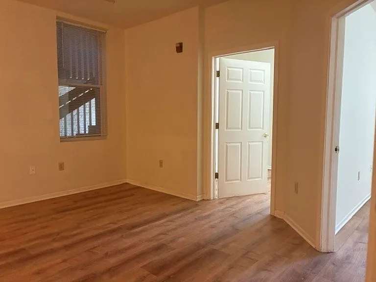 104 E Walworth Ave — Photo 8