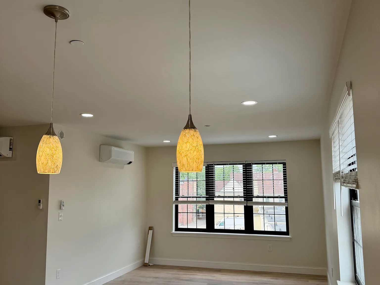 1 bed, 1.0 bath, $3,295 — Photo 4