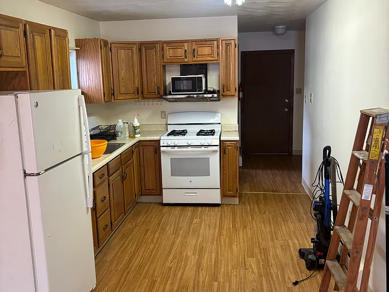 711 Monongahela Ave — Photo 2