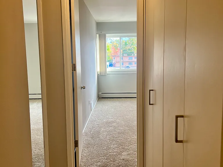 3134 Greenfield Rd #7A — Photo 9