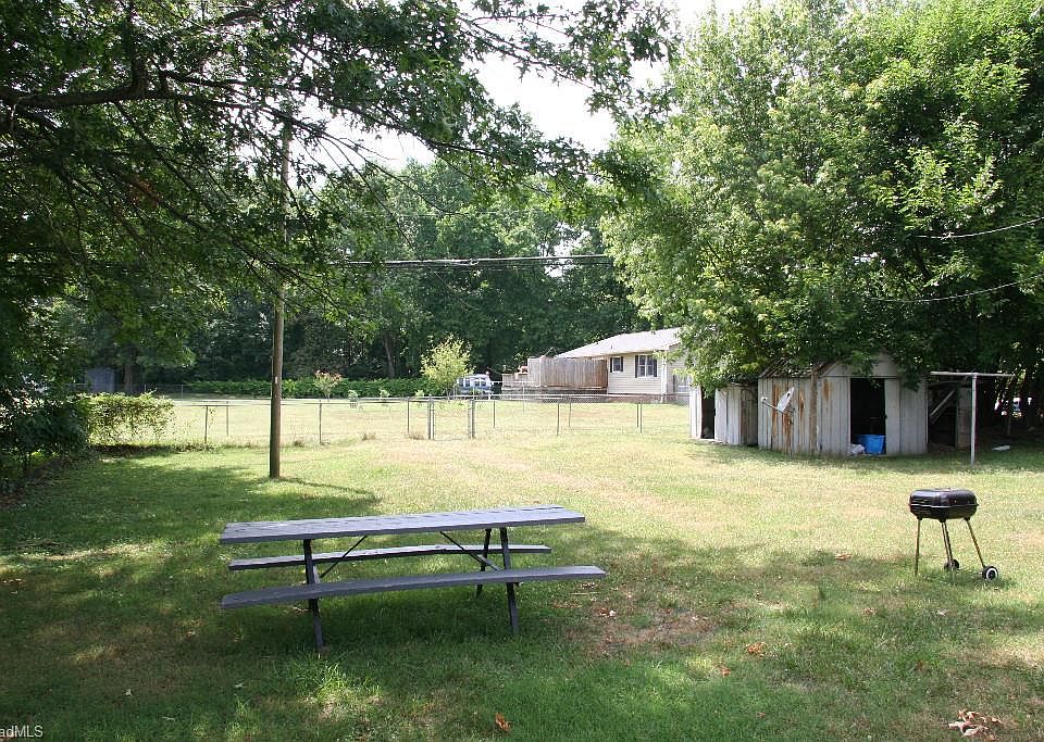2nd image of 2411 Yanceyville St