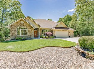 6 Newburgh Dr, Bella Vista, AR 72715