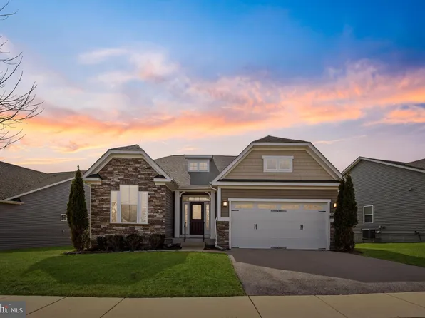 3061 Sunny Ridge Dr, Odenton, MD 21113