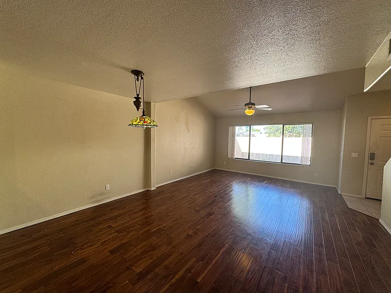 4826 W New World Dr — Photo 2