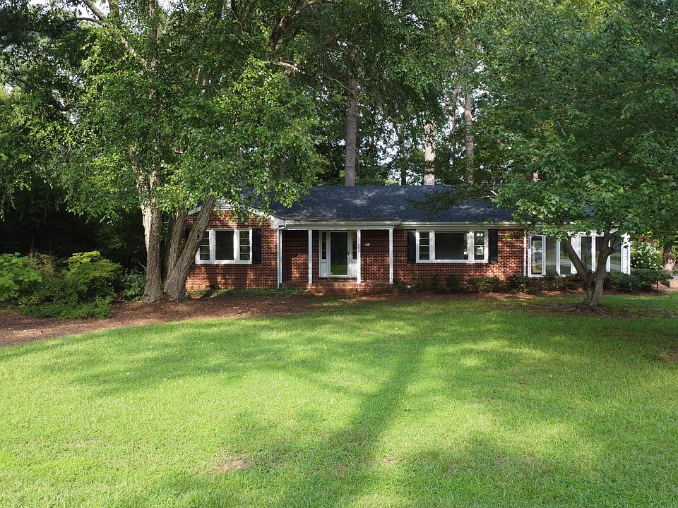 1st image of 200 Timberlane Drive