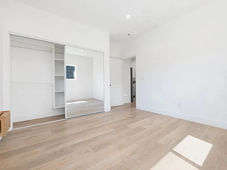 6266 Etiwanda Ave #18254 — Photo 14