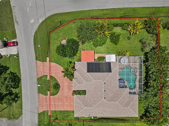 3rd image of 6021 NW Favian Avenue