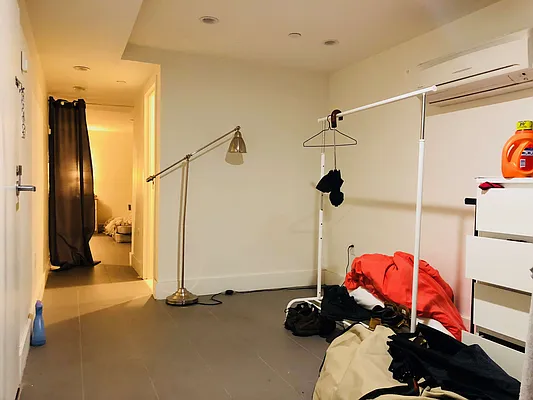 Rented by Nooklyn NYC LLC | media 39