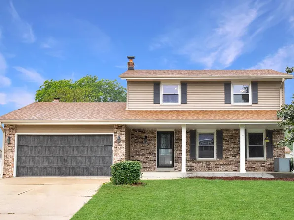 15120 West Kingsway DRIVE, New Berlin, WI 53151