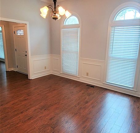 5th image of 312 Briarmoor Dr