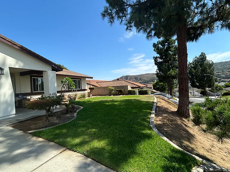 912 Redlen Ave — Photo 8