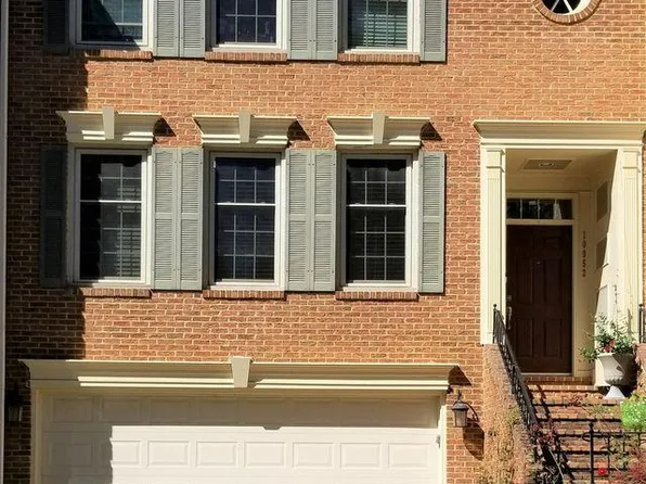 10952 Bloomingdale Dr, Rockville, MD 20852