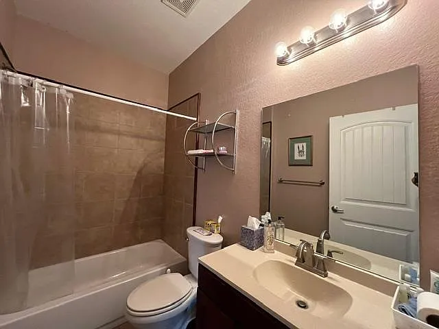 1104 Blueridge Dr — Photo 14