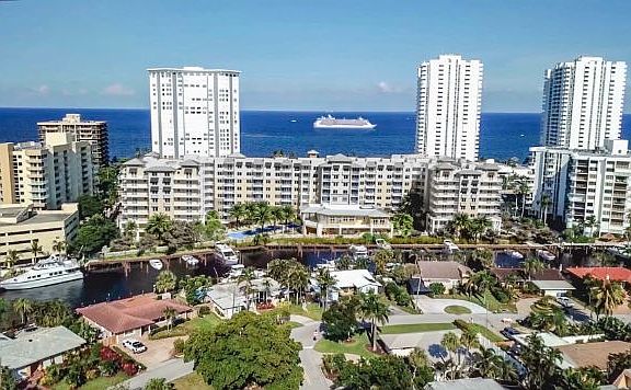 3rd image of 1333 S Ocean Blvd #103