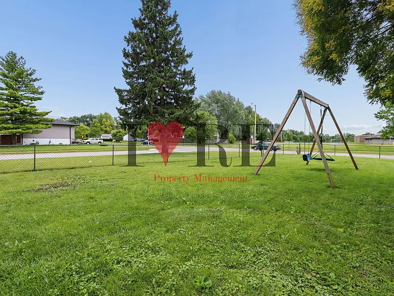 3565 Brunswick Dr — Photo 32