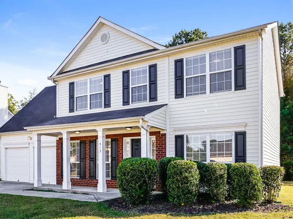 413 Grove Park Dr, Locust Grove, GA 30248