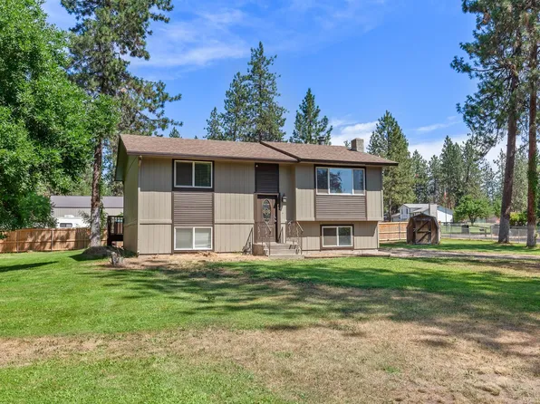 11472 W Tamarac Ln, Nine Mile Falls, WA 99026