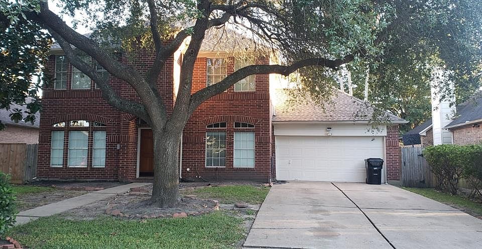 1st image of 16919 Carbridge Dr