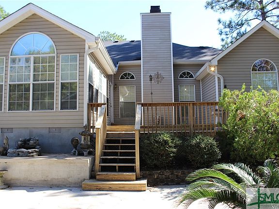 5th image of 6163 Glen Holly Drive