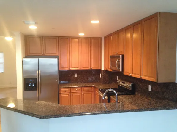 623 SW 2nd Ave, Pompano Beach, FL 33060