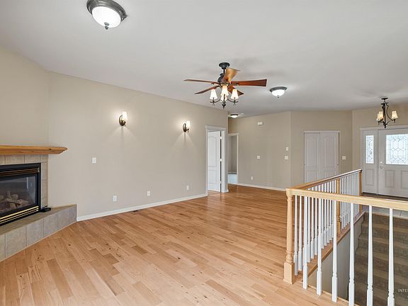 5th image of 1141 Liberty Dr