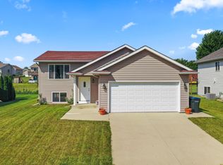 5251 56th Ave NW, Rochester, MN 55901