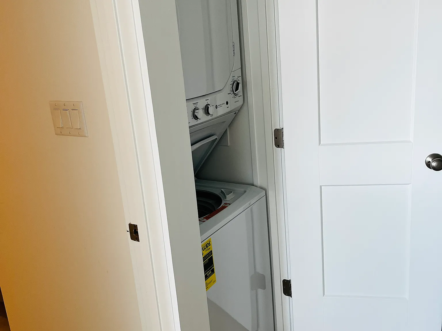 1 bed, 816 sqft, $2,100 — Photo 4
