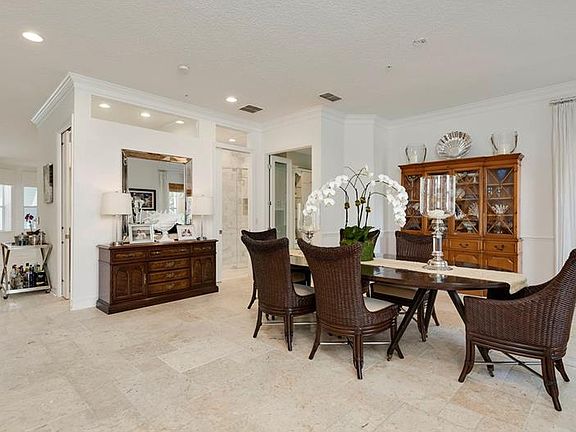 3rd image of 3638 Parkland Dr