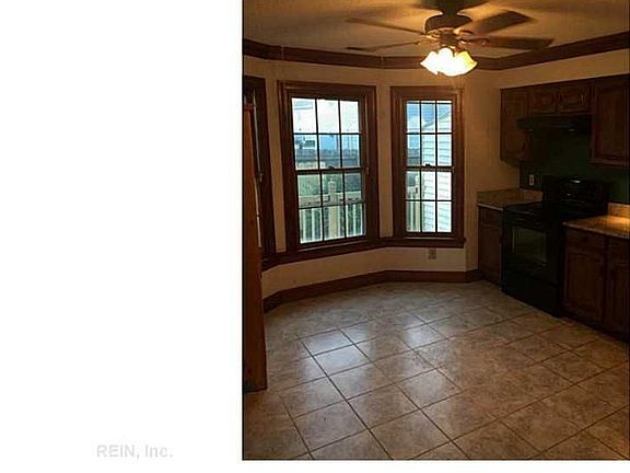 5th image of 682 Lord Dunmore Dr