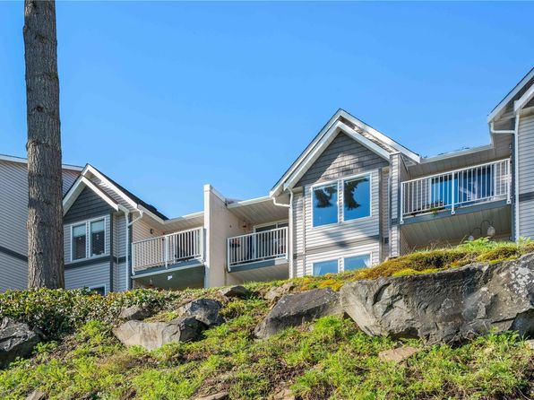 9916 Daniel St #304, North Cowichan, BC V0R 1K1