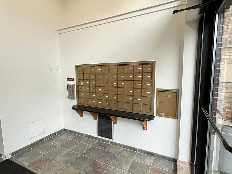 234 E Reservoir Ave #303 — Photo 31