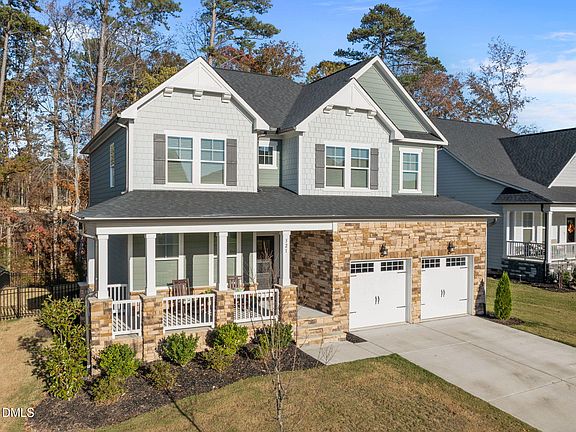 3rd image of 321 Pond Overlook Ct