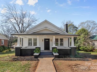 109 W D St, Newton, NC, 28658