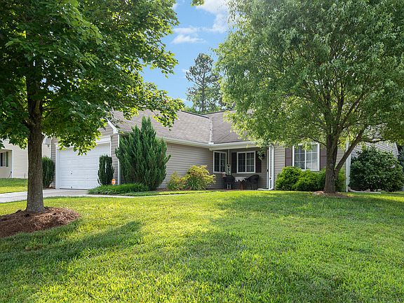 2nd image of 105 Walnut Crossing Dr