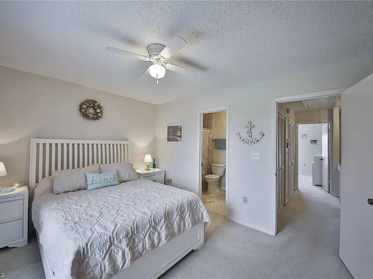 68 Marco Villas Dr #R-5 — Photo 8