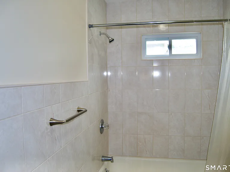 37 Putnam St — Photo 13