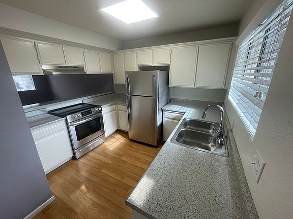 3rd image of 4011 Ingalls St APT 6