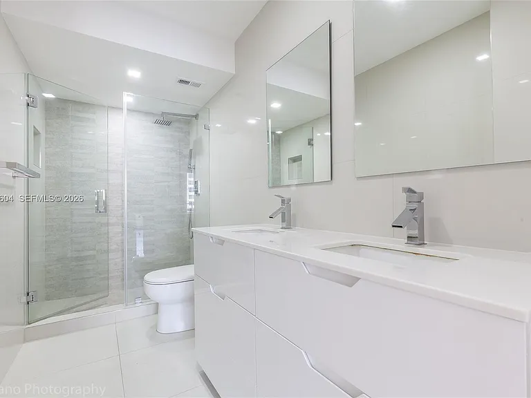 5555 Collins Ave #9U — Photo 9