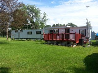 421 Drake St, Jonesville, MI 49250