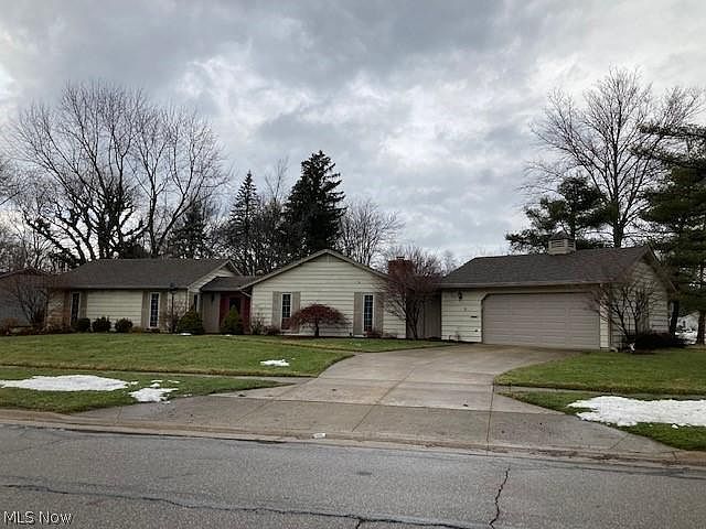 1st image of 557 Merrimak Dr