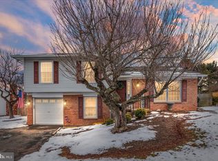9963 Mallow St, Manassas, VA 20110